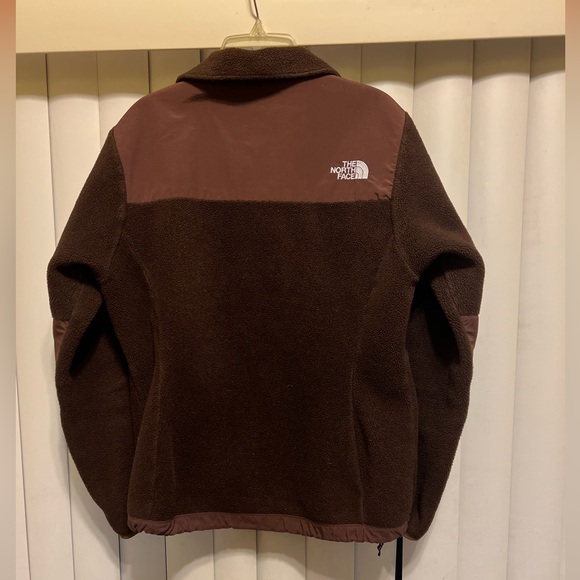 The north face Denali fleece chocolate brown jacket Size M in perfect condition. - Picture 4 of 7